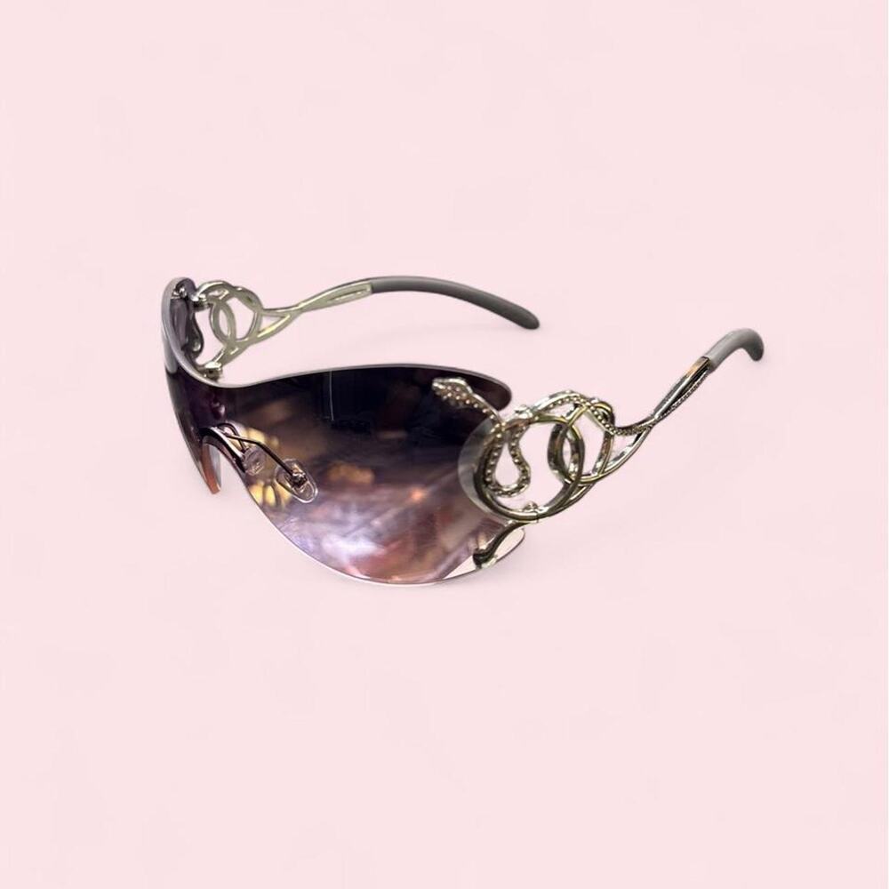 Y2k cybergoth cyberpunk edgy glam